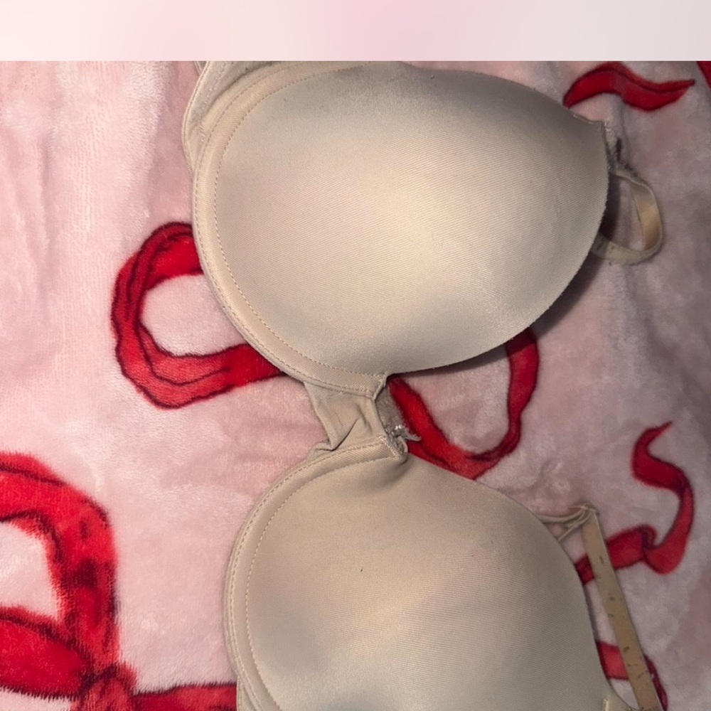 PINK Victoria's Secret Cream Bra